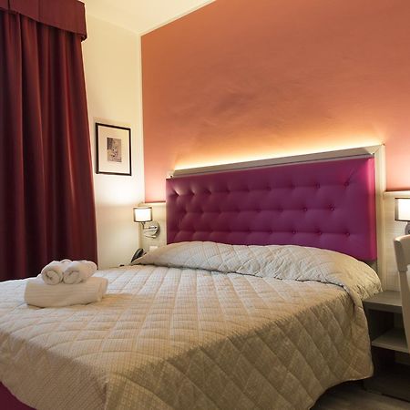 Alma Living Hotel- Al Girarrosto Venzone Eksteriør bilde