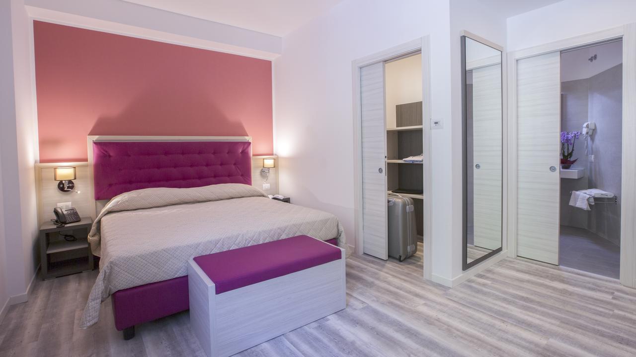 Alma Living Hotel- Al Girarrosto Venzone Eksteriør bilde