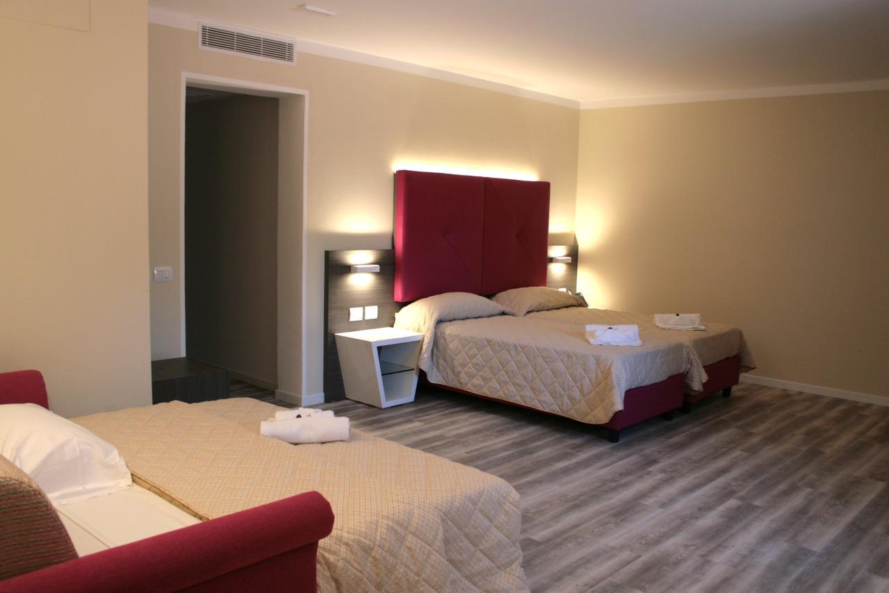 Alma Living Hotel- Al Girarrosto Venzone Eksteriør bilde