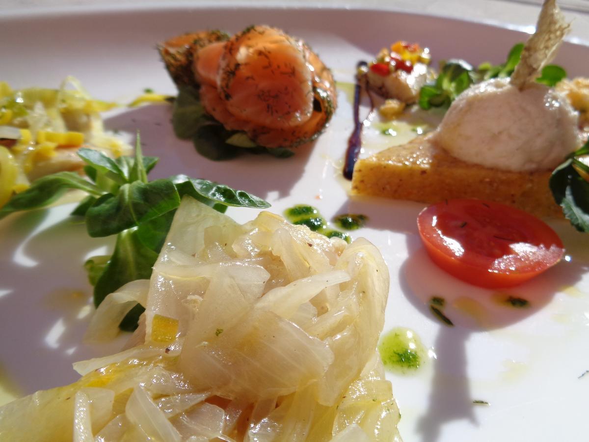 Alma Living Hotel- Al Girarrosto Venzone Eksteriør bilde